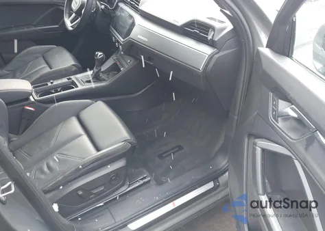 2020 Audi Q3 Premium Plus 45 Tfsi S Line Quattro Tiptronic z USA, uszkodzony, nr VIN WA1EECF30L1063313